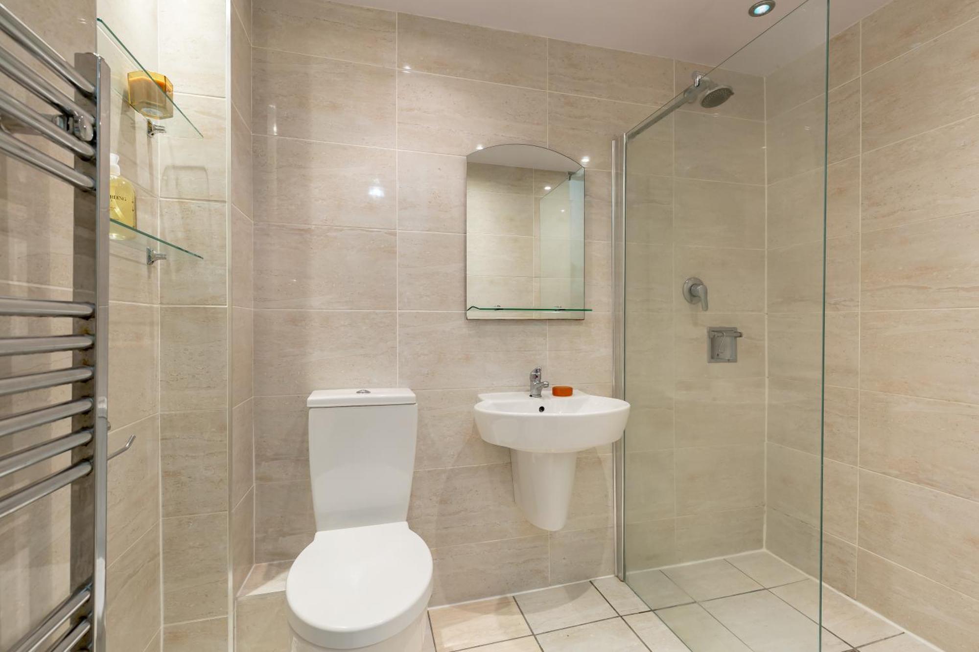 Light And Spacious 2 Bedroom Flat In Heart Of EDI Eksteriør billede
