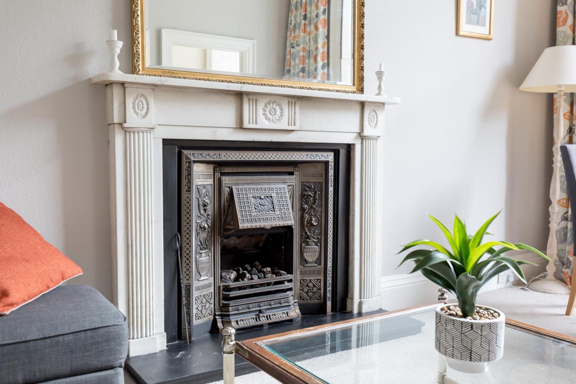 Light And Spacious 2 Bedroom Flat In Heart Of EDI Eksteriør billede
