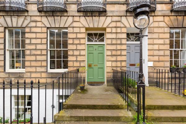 Light And Spacious 2 Bedroom Flat In Heart Of EDI Eksteriør billede